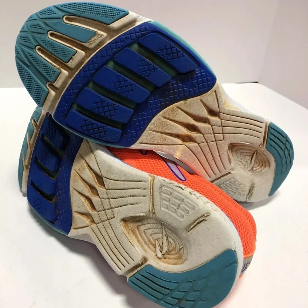 Newton Women’s Distance 8, Orange/Blue Running Shoes, Size 11 M